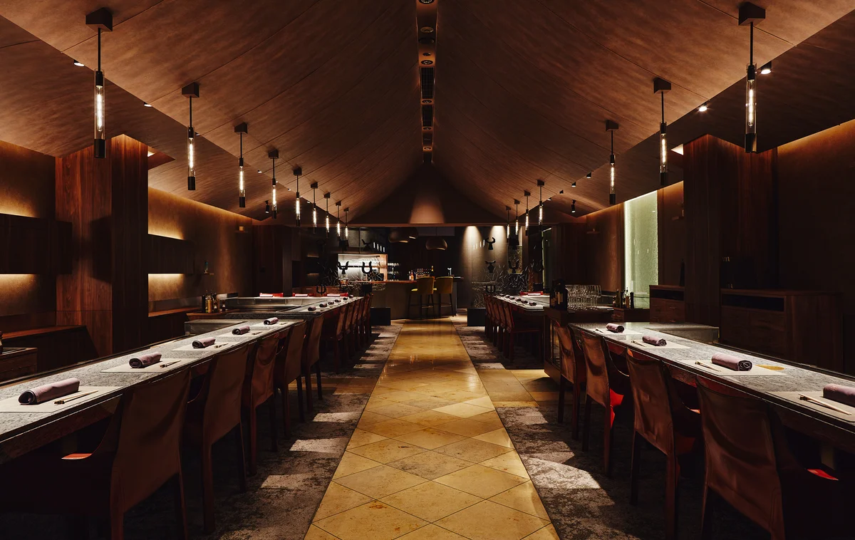 Main dining room of Teppanyaki restaurant "Fukami"