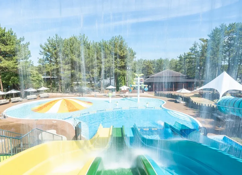Aerial view of the entire Splash Area, as predicted upon completion (CG).