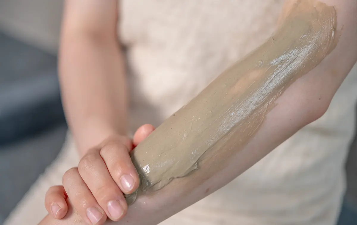 Mud pack ingredients